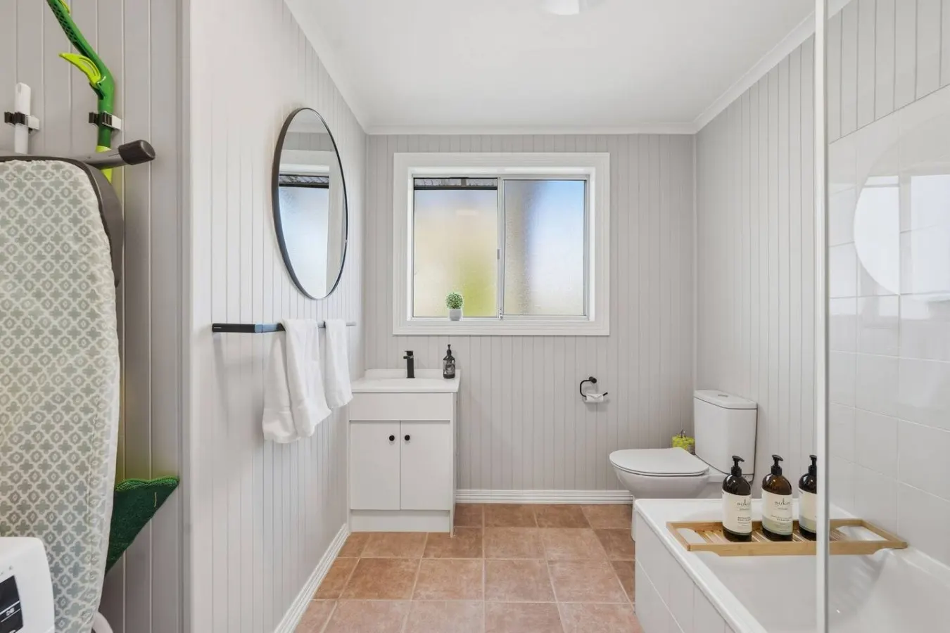 Cosy Unit Near MONA 8