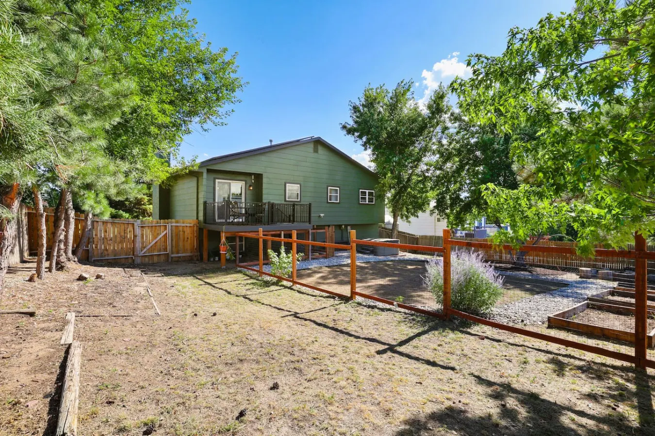 Pikes Peak Views Hot Tub 4BR Retreat 18