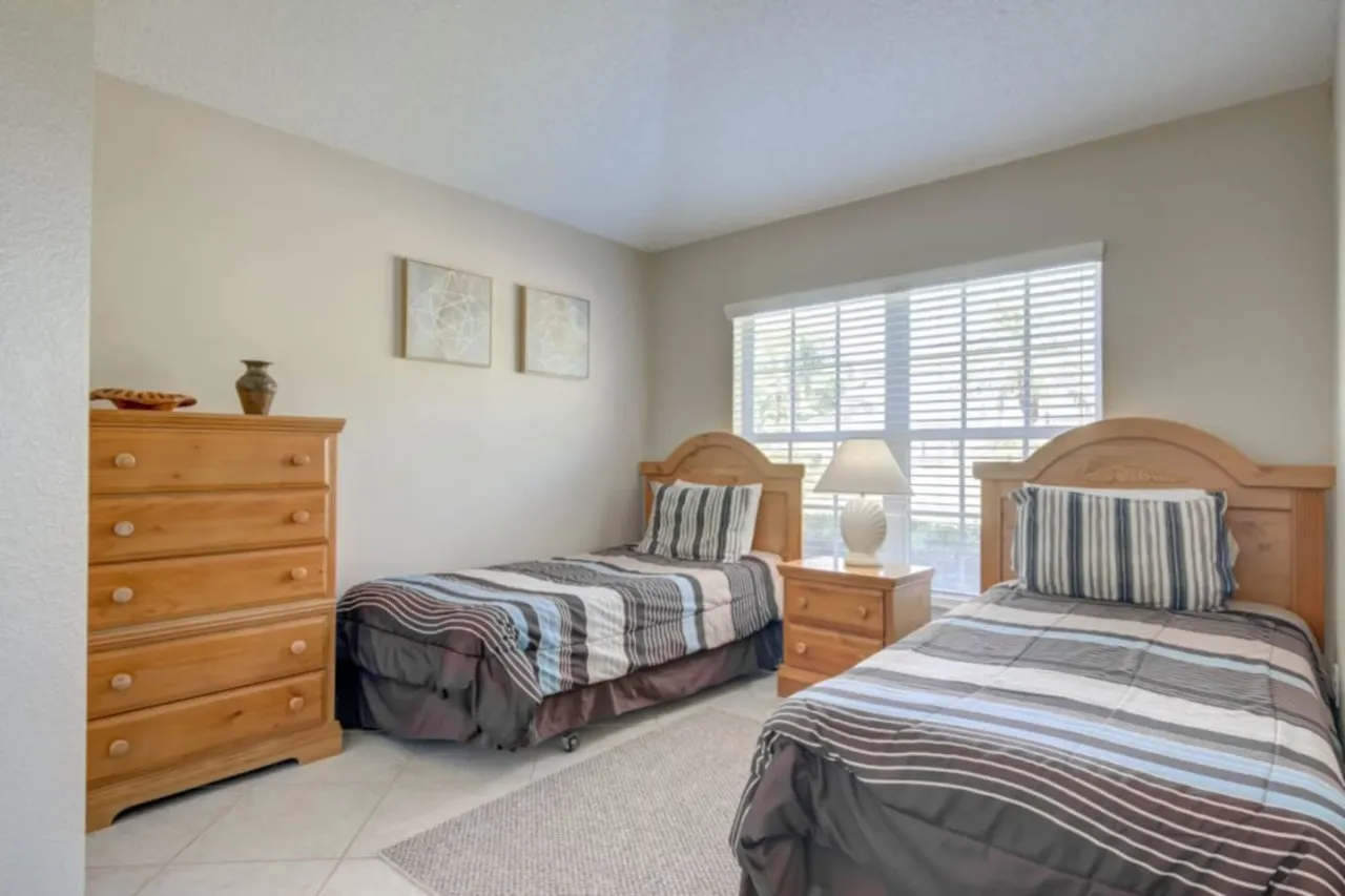 Spacious 5-Bedroom Villa with Private Pool, Spa, and Games Room 12