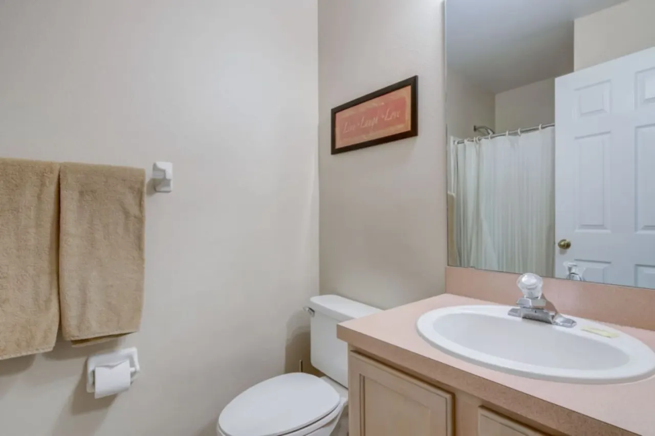 Spacious 5-Bedroom Villa with Private Pool, Spa, and Games Room 13
