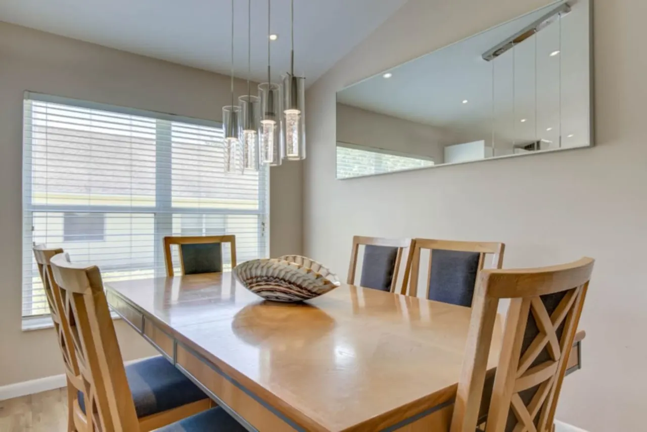 Spacious 5-Bedroom Villa with Private Pool, Spa, and Games Room 7