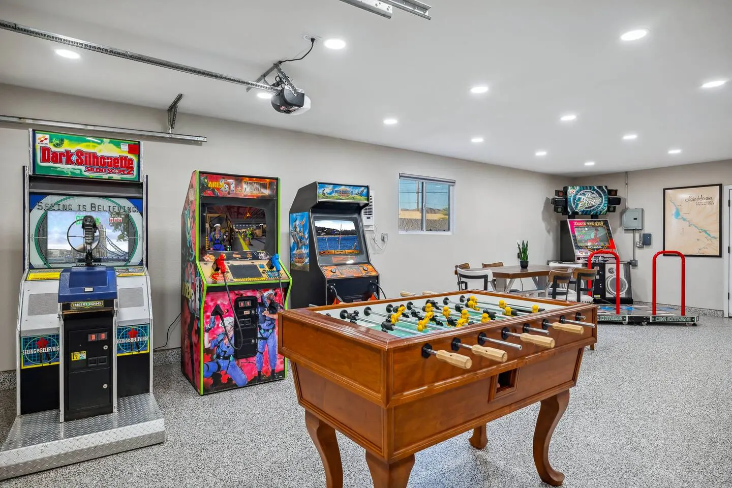 Arcade | Pool | Putt-Putt | Firepit | Sleeps 12 — photo 4