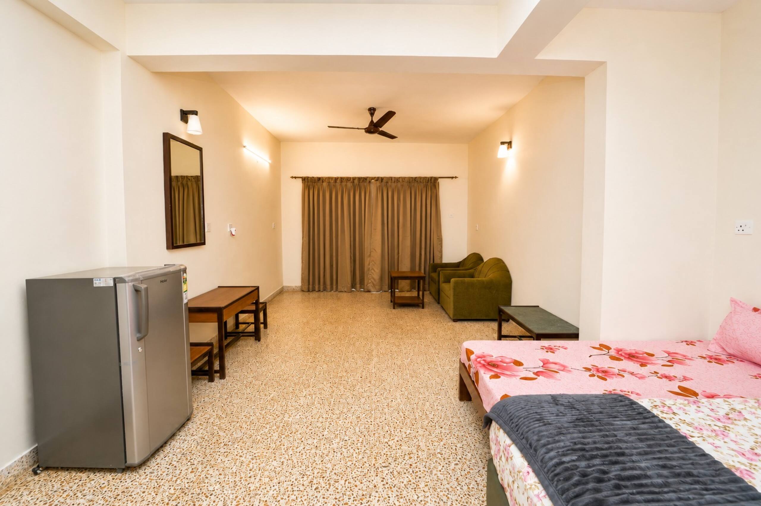 Coastal Luxury Stay • Pool • Balcony • Kitchen 10
