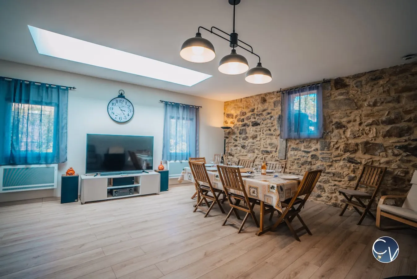 Agréable maison en pierre climatisée avec terrasse 16