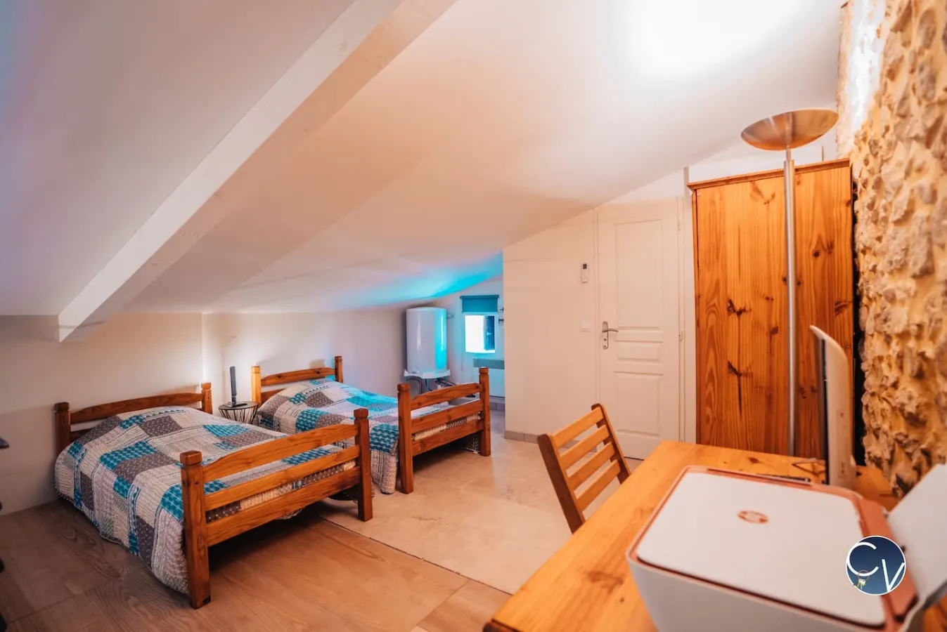 Agréable maison en pierre climatisée avec terrasse 17