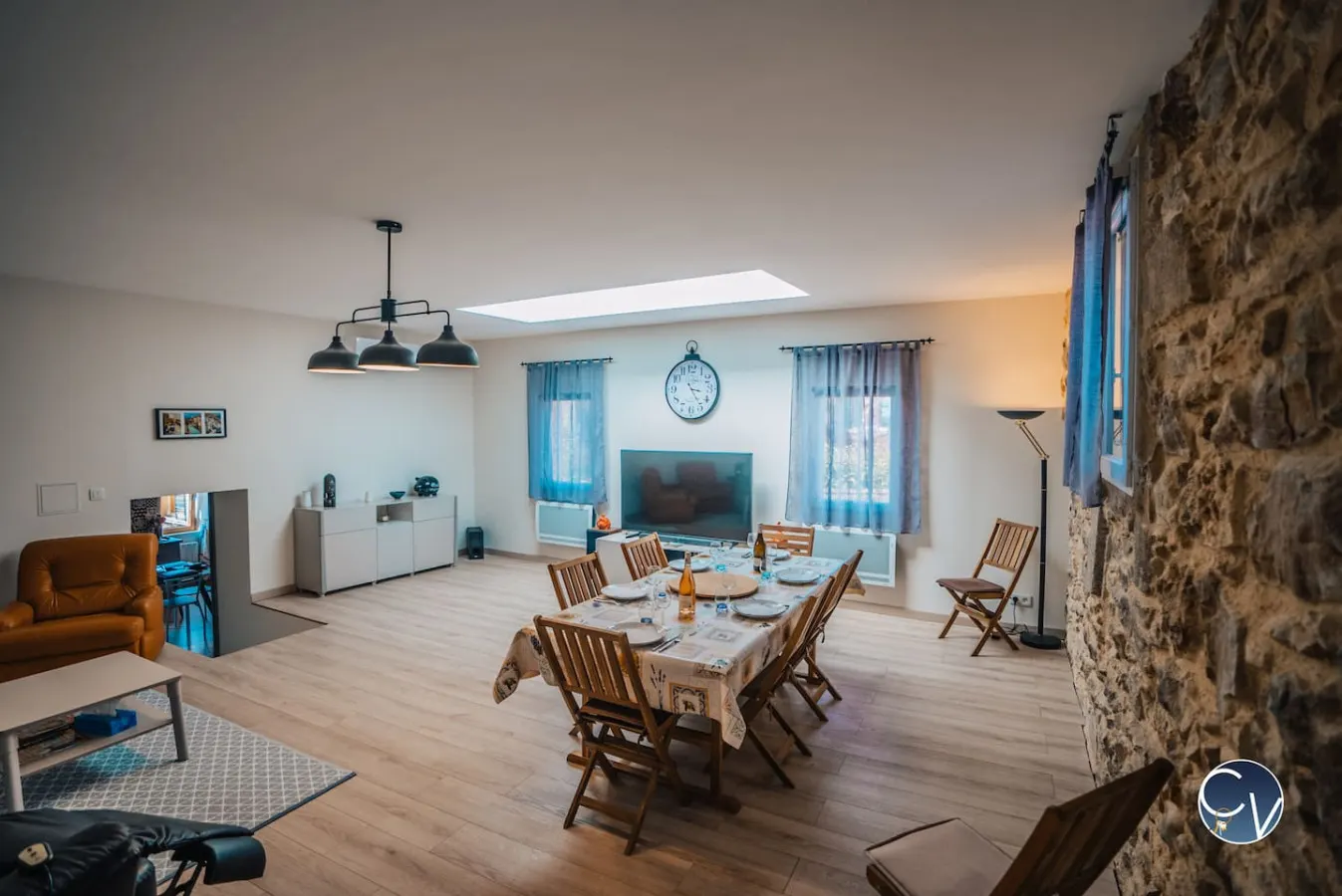 Agréable maison en pierre climatisée avec terrasse 18