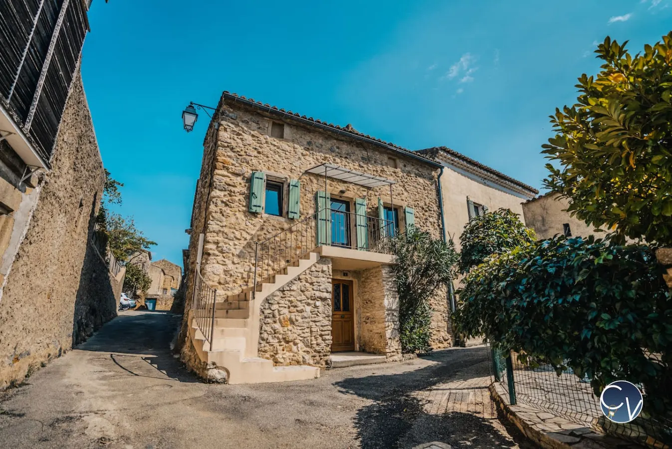 Agréable maison en pierre climatisée avec terrasse 6