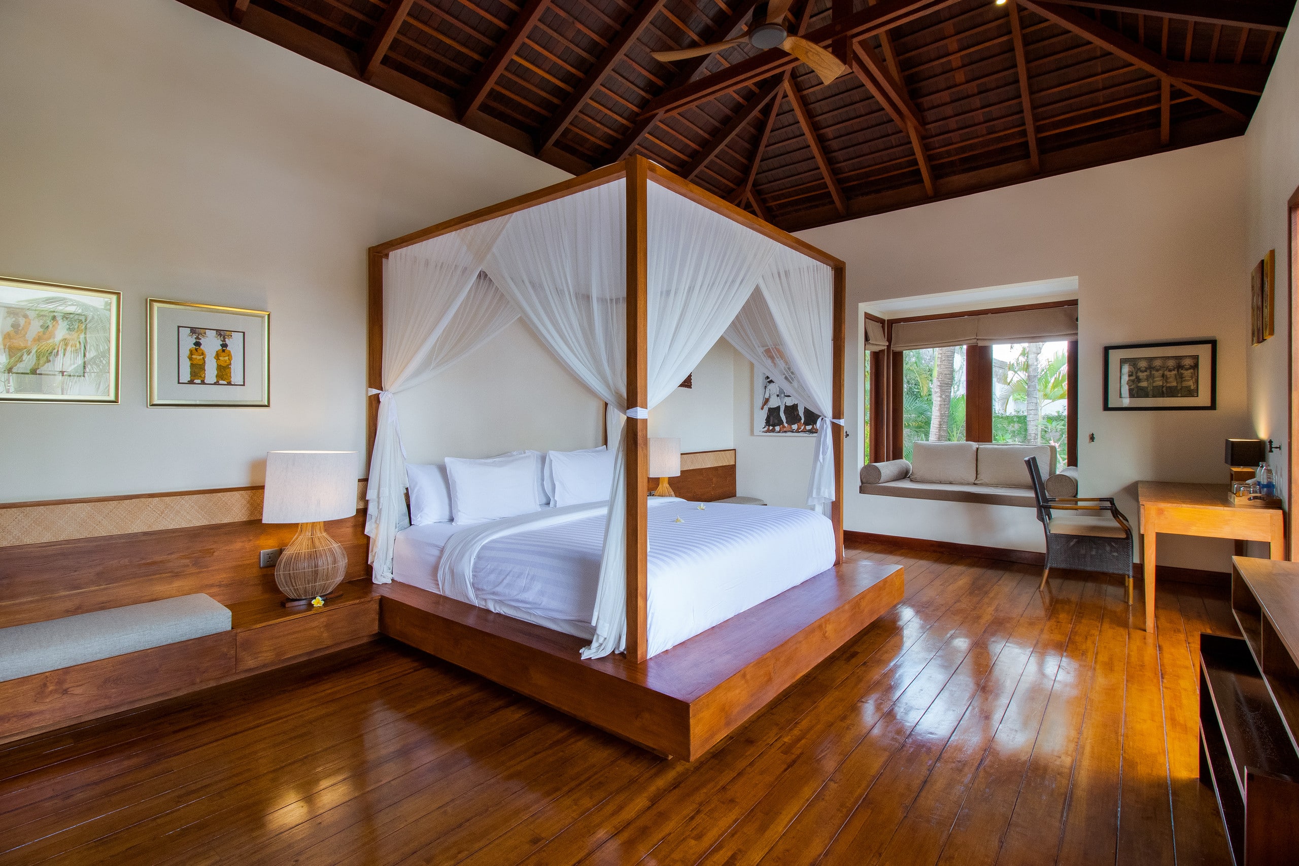 Super Spacious, 6 Bed, Chef, Daily B'Fast, 12 pax — photo 3