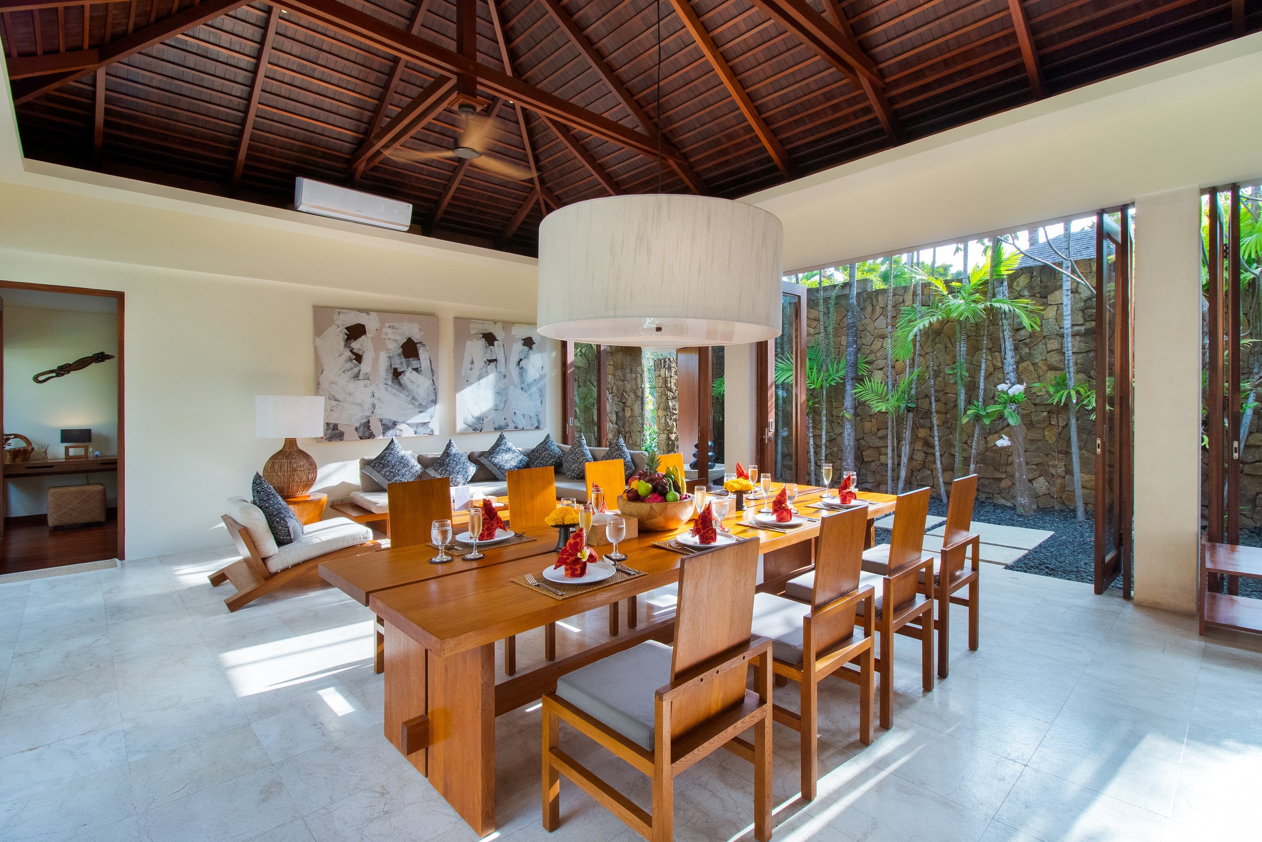 Super Spacious, 6 Bed, Chef, Daily B'Fast, 12 pax 24