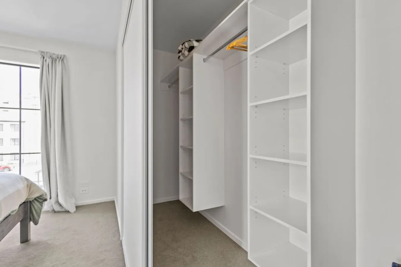 2 BRM 2bath closest to Town Hall 13