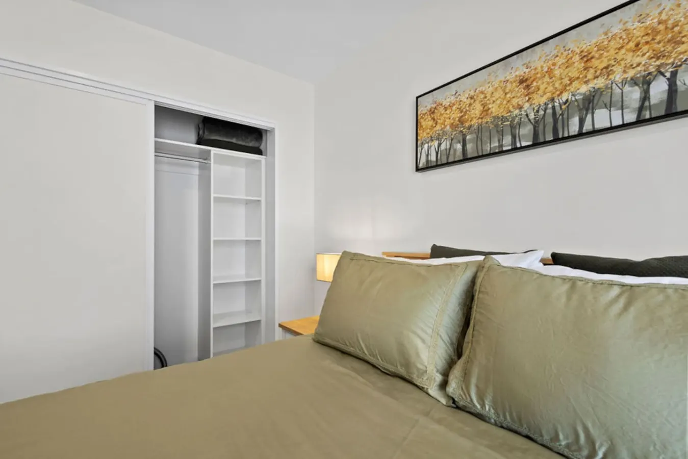 2 BRM 2bath closest to Town Hall 14