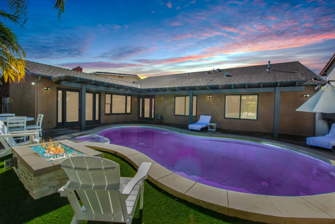 Valpariso Retreat - Pool & Spa, Fire Pit, Families 20