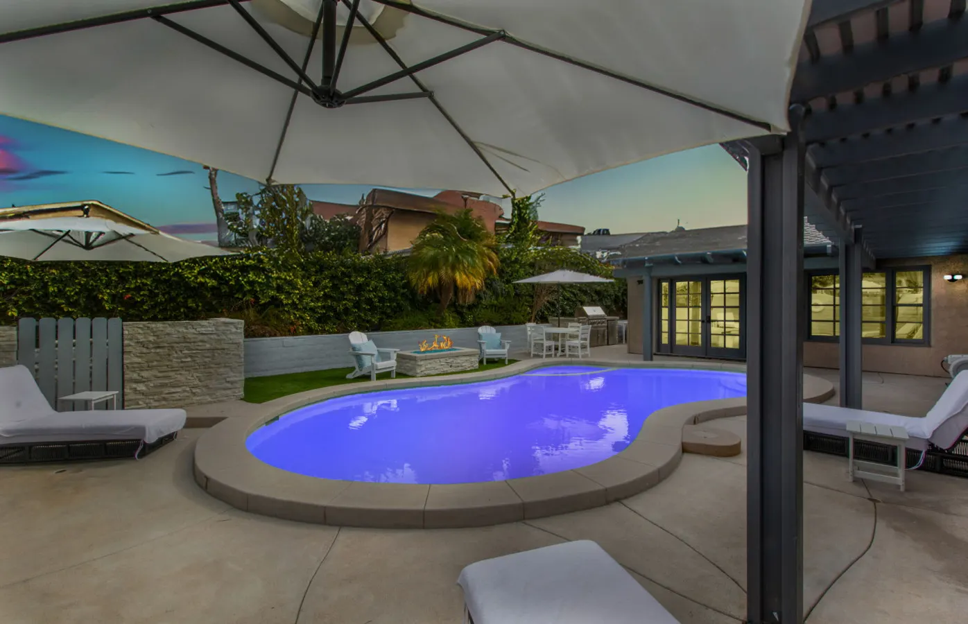 Valpariso Retreat - Pool & Spa, Fire Pit, Families 7