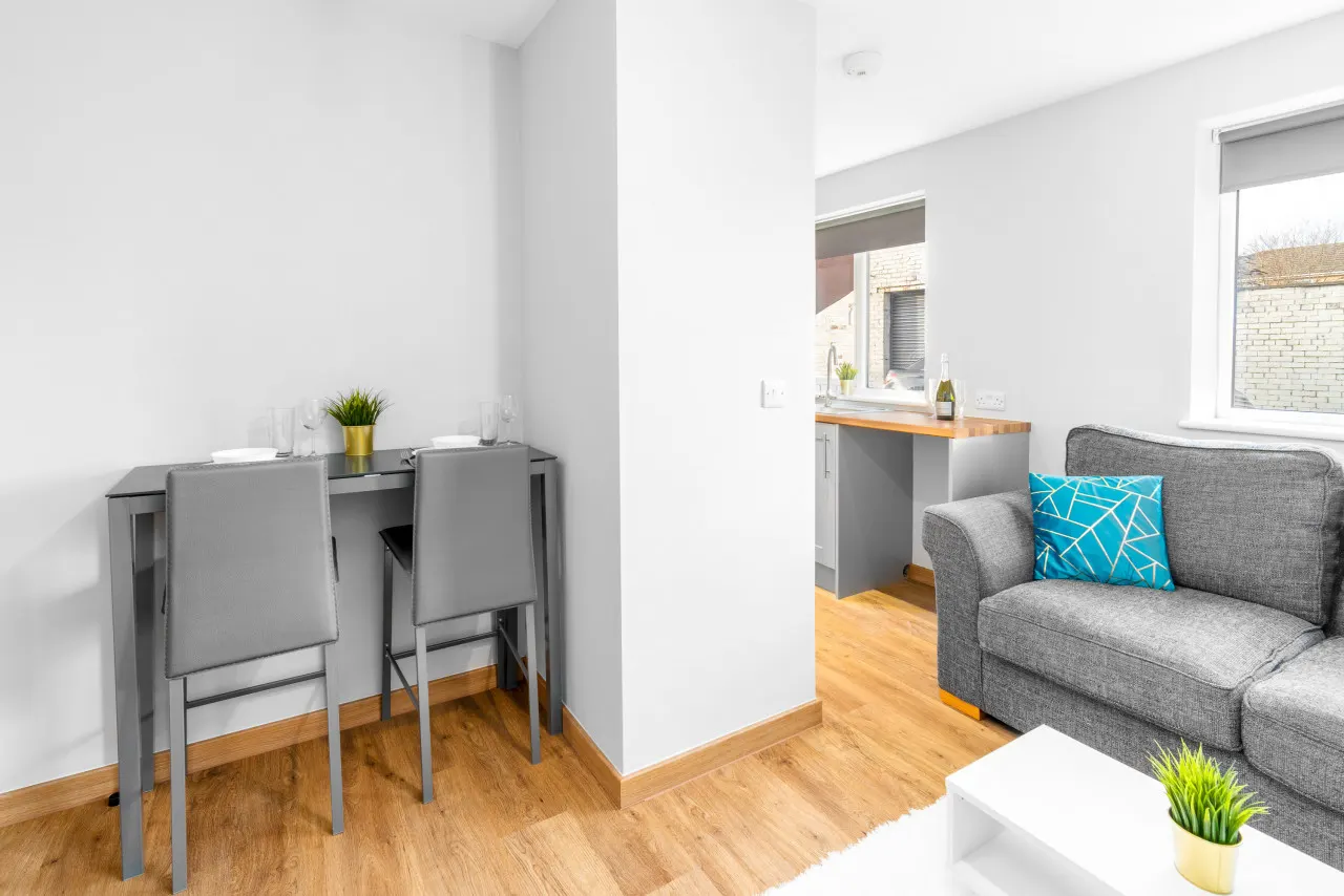 Stylish Two Bed Apartment - Two Parking Spaces - Smart TV & Netflix 16