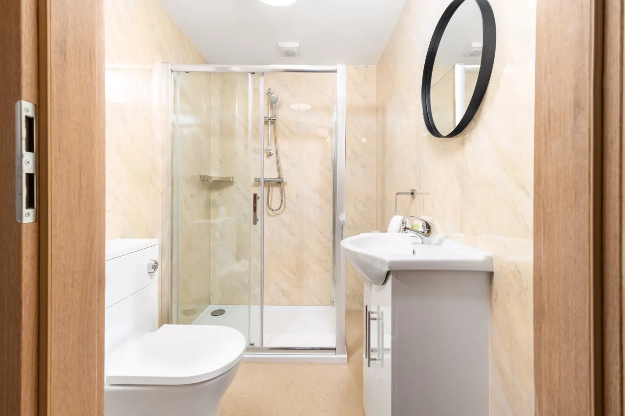 Stylish Two Bed Apartment - Two Parking Spaces - Smart TV & Netflix 7