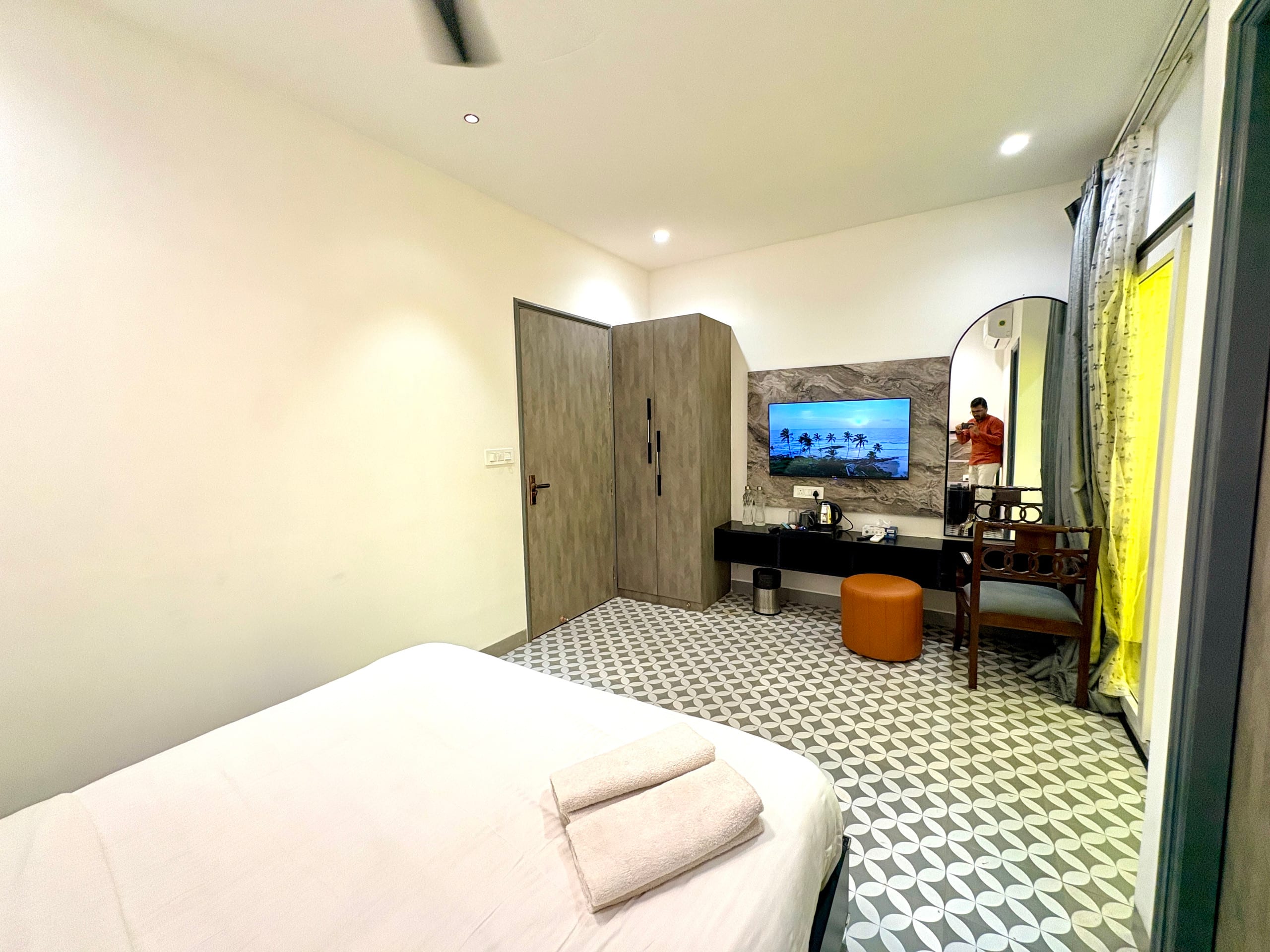 Villa Olive 200mtr beach, shared Pool 16