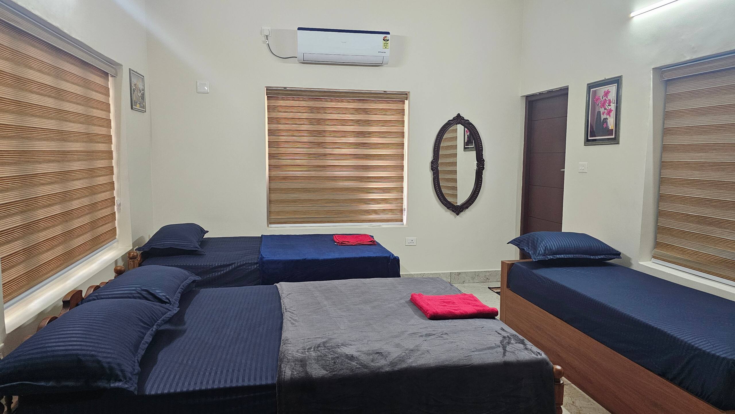 VILLA 05 : Luxurious villa near Metro station 19
