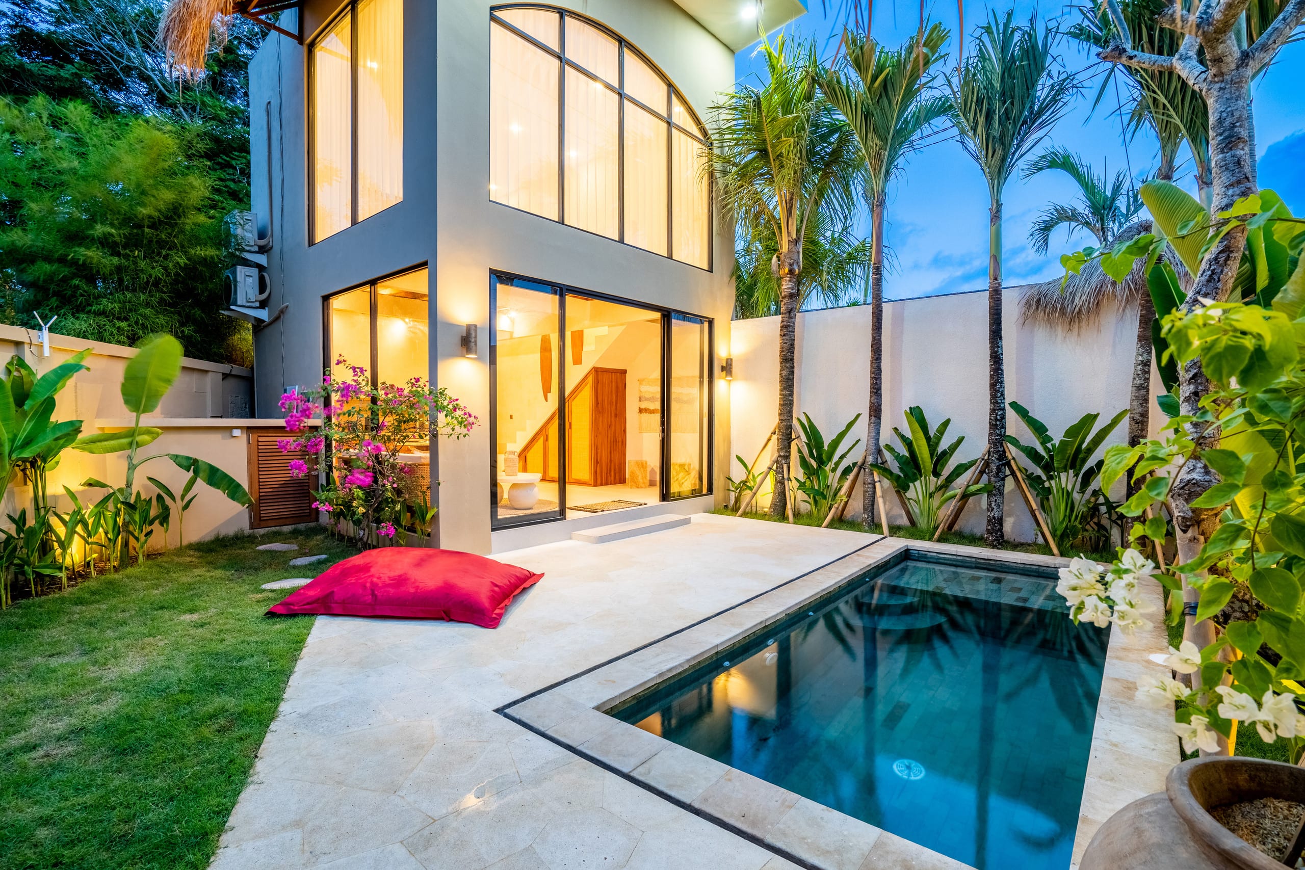 Spacious 1bdr villa - 100m to the beach - AC 17