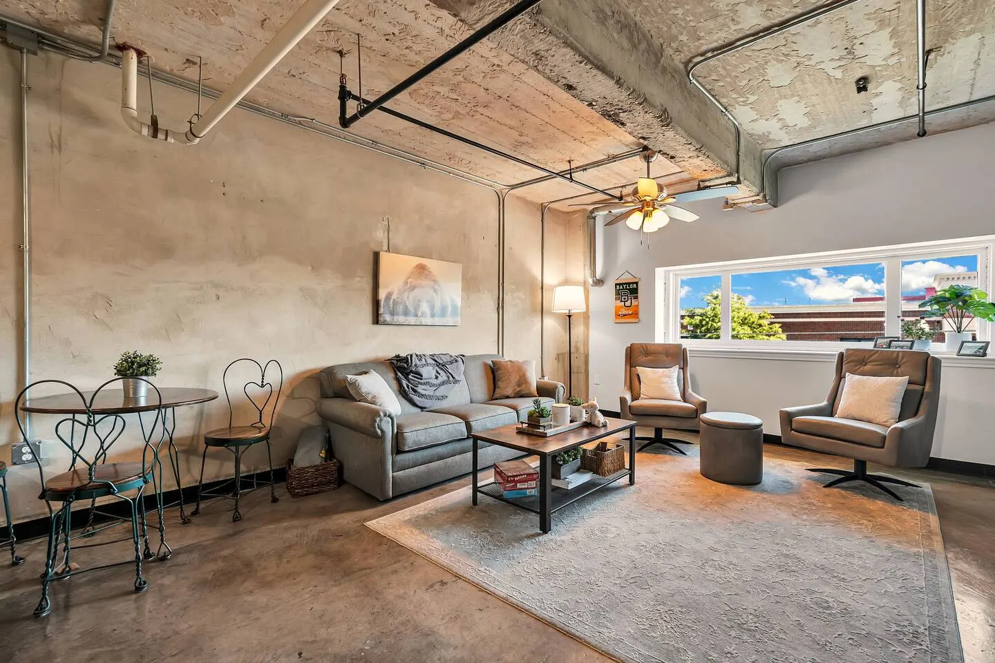 Bear Den - Waco/Baylor/Magnolia 20