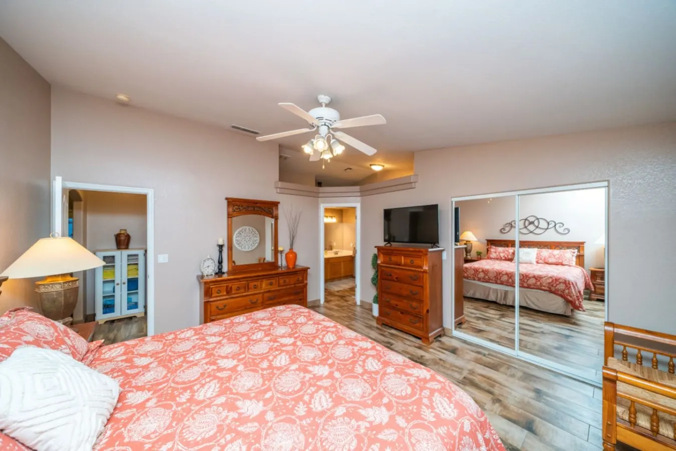 Highlander Haven - Pool, Spa, Comfort, Central 17