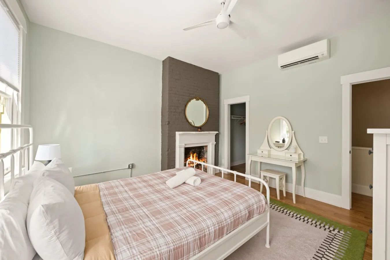 Cozy 2BR Near Findlay Market and UC, Rhinegeist 1