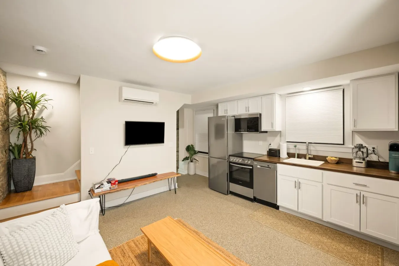 Cozy 2BR Near Findlay Market and UC, Rhinegeist 11