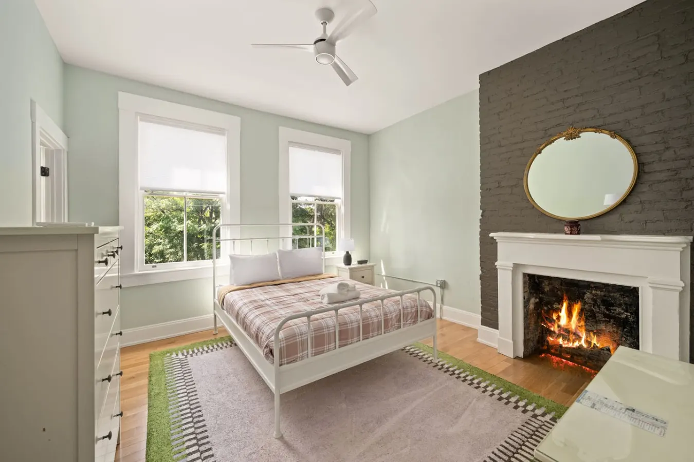 Cozy 2BR Near Findlay Market and UC, Rhinegeist 6