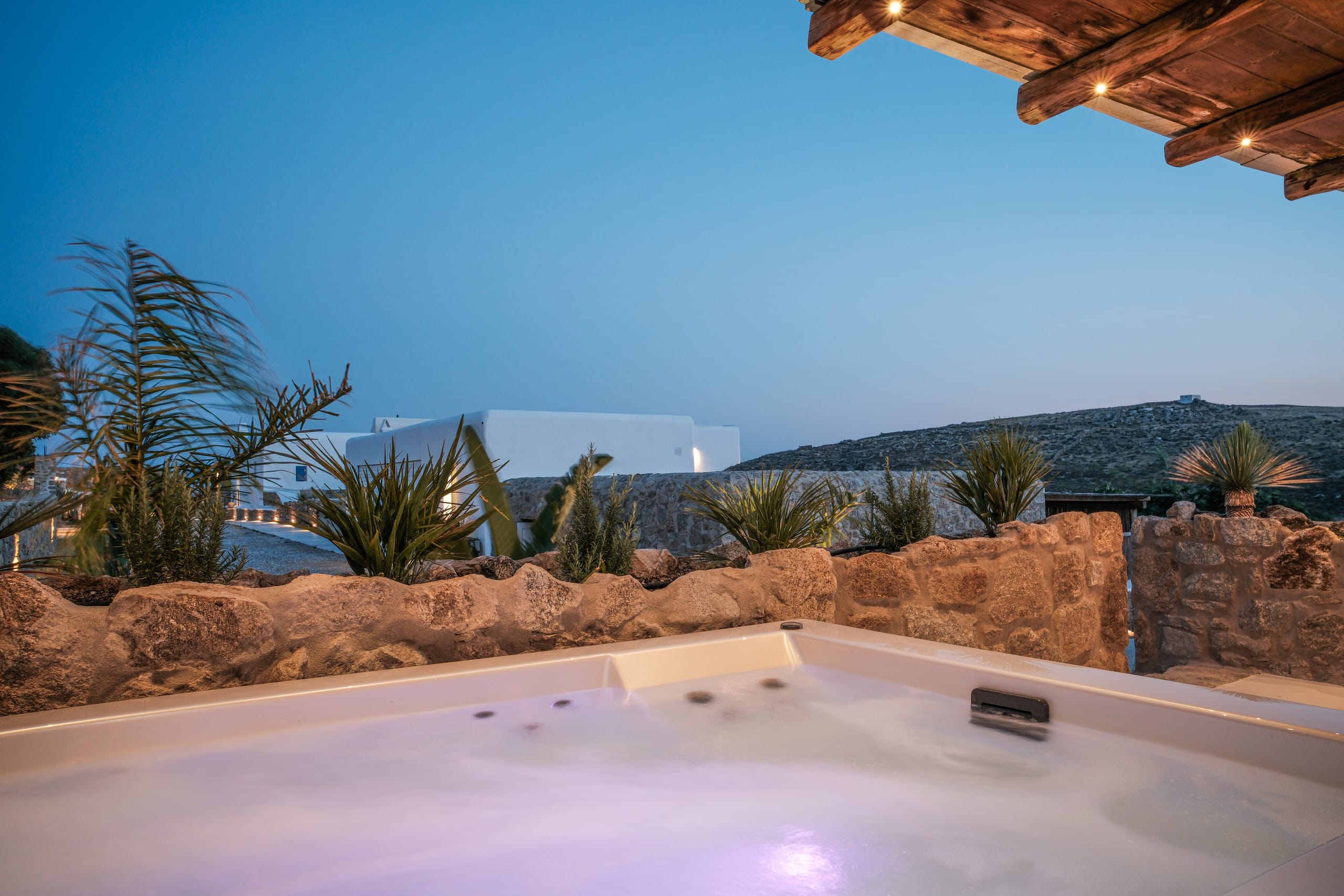 VLIA Mykonos Roc | Cycladic Luxury with Jacuzzi 6