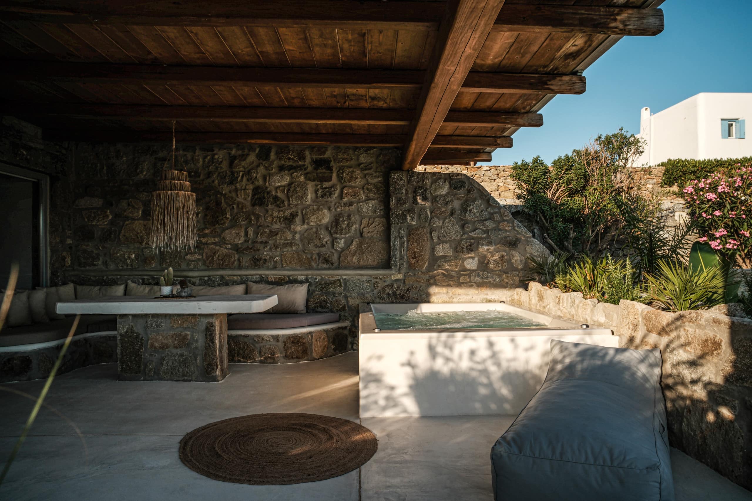 VLIA Mykonos Roc | Cycladic Luxury with Jacuzzi 8