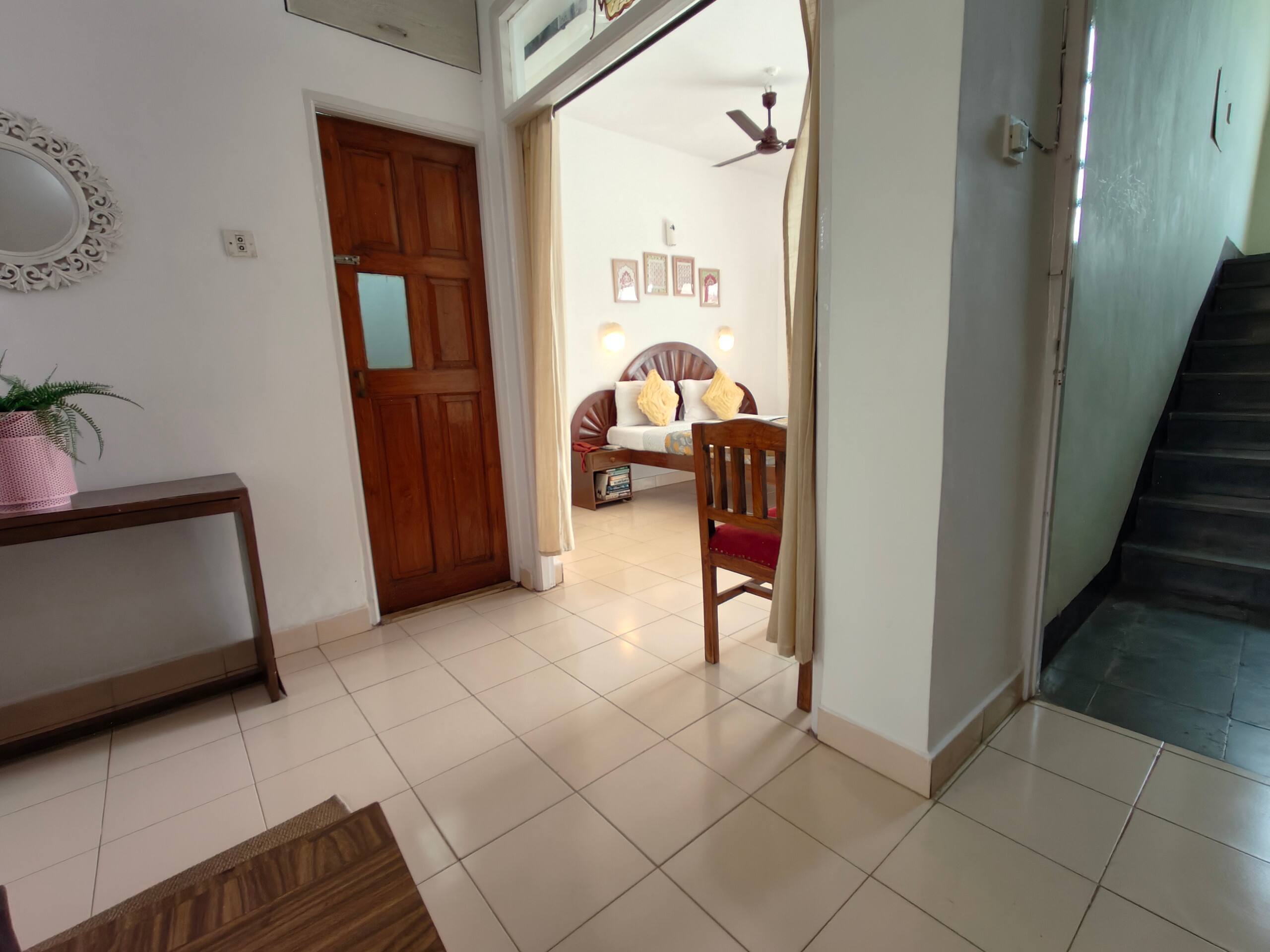 Lake View Peaceful Resort Apartment with Kitchen 20