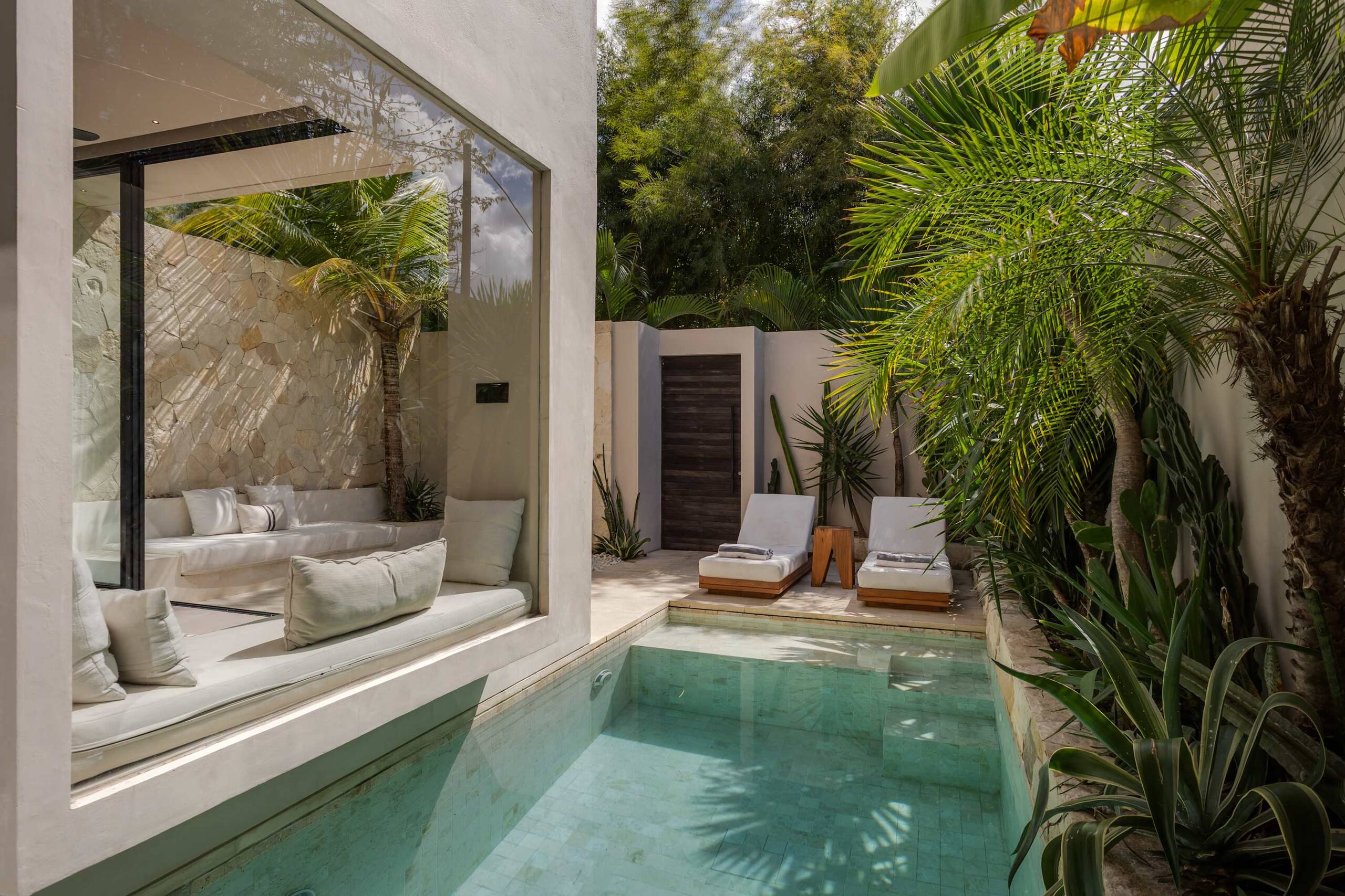 Private Pool — photo 2