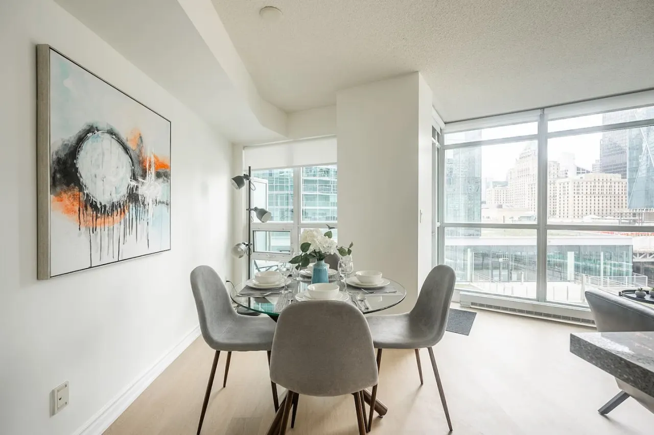 Stylish 1BR Central Condo Parking Sleeps 4 13