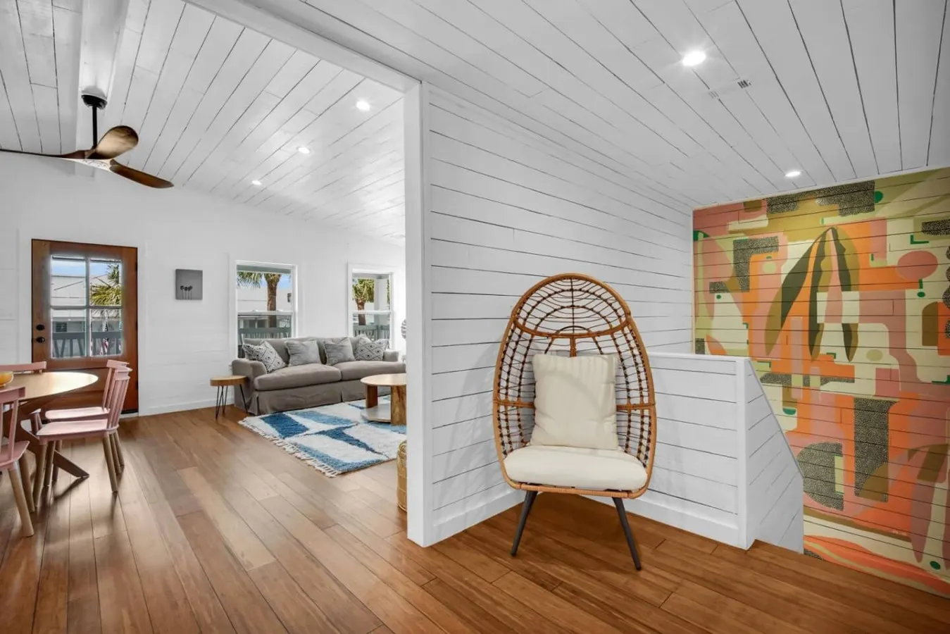 Sol House- Summer of Love Tybee Getaway w/Pool — photo 4