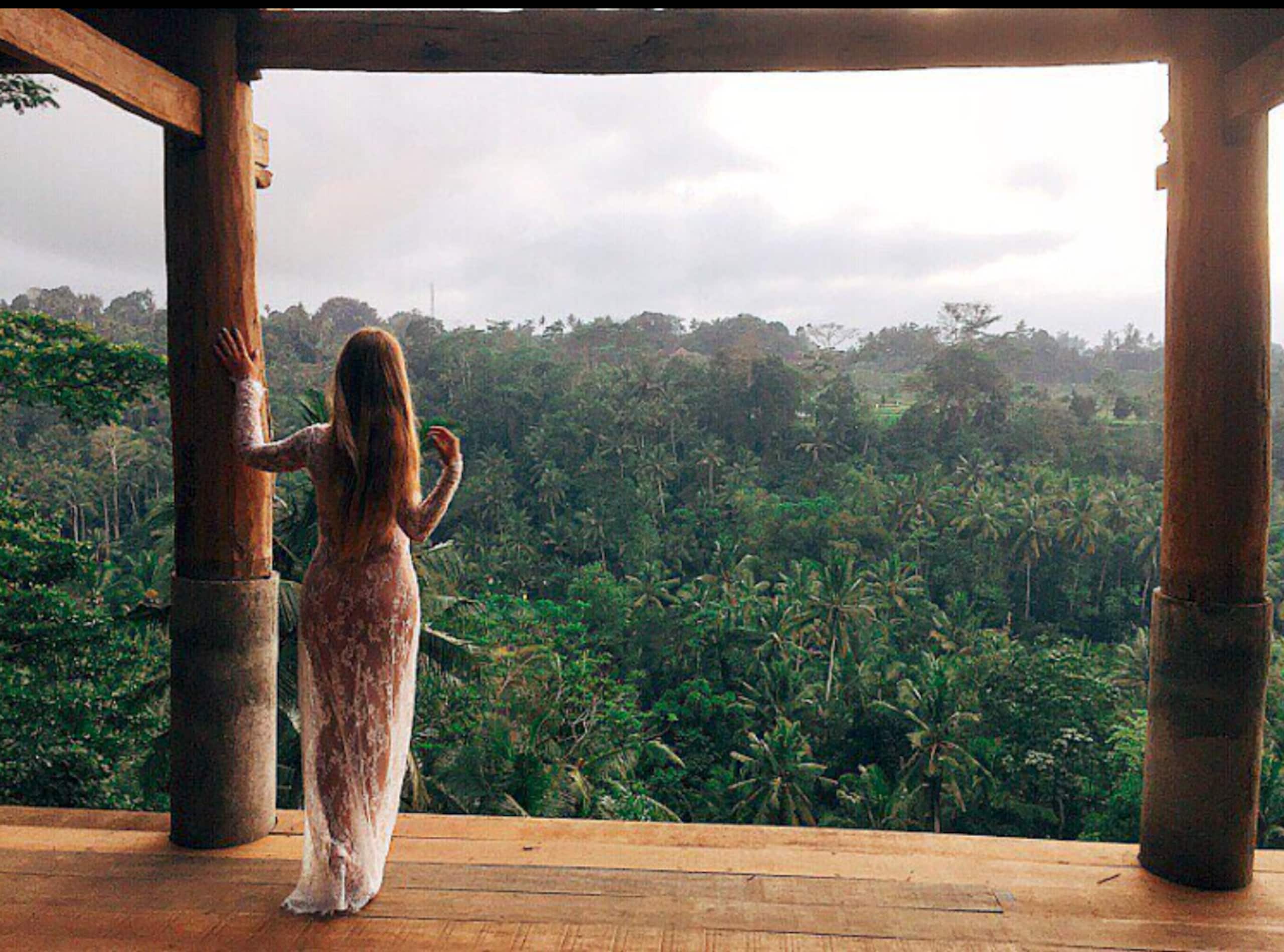 Zen Hideaway 3: Valley-View Teak Pavilion