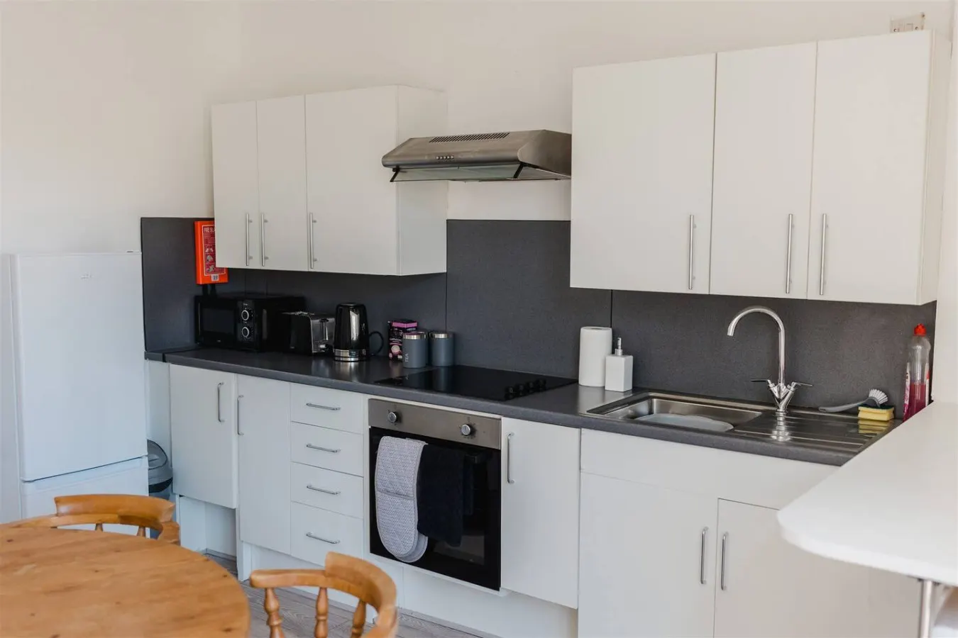 Withernsea 2 bed apt + sofa bed 12