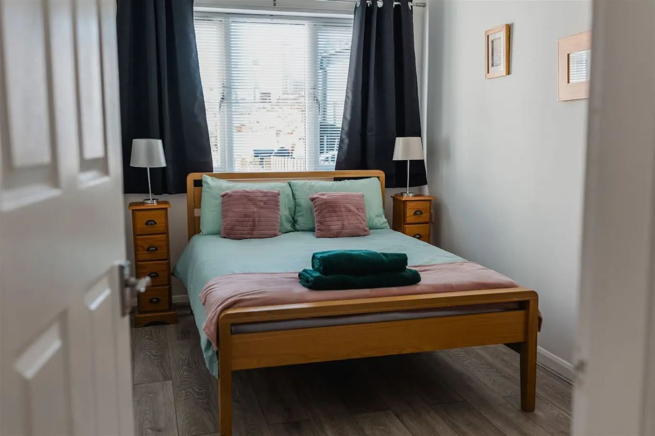 Withernsea 2 bed apt + sofa bed — photo 3
