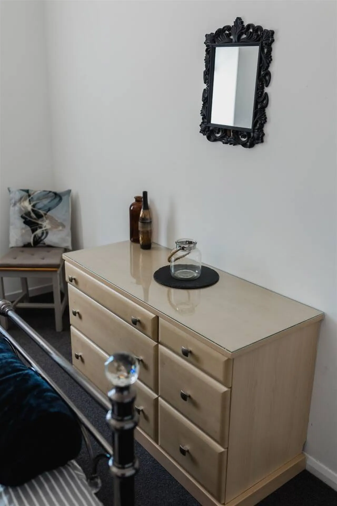 Withernsea 2 bed apt + sofa bed 7