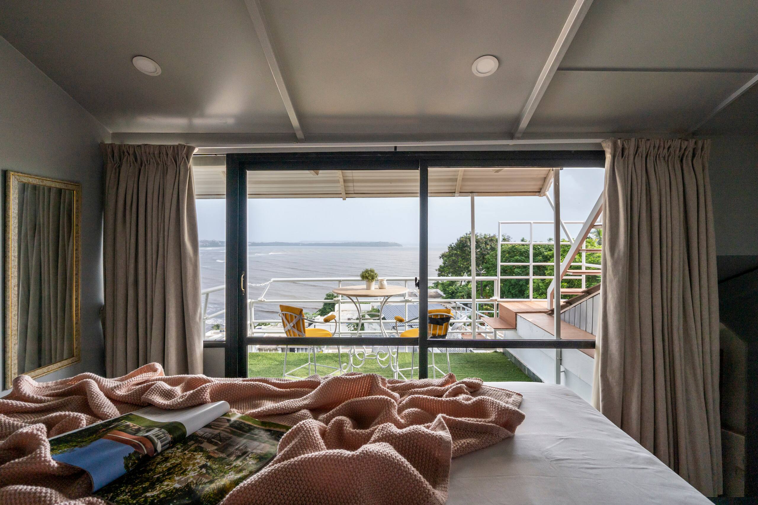 Staymaster La Vue | 3BR | Sea View Apartments — photo 2