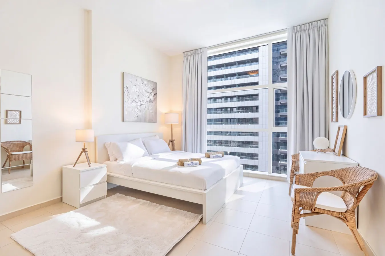 Beautiful 1BR in the Heart of Marina next to Metro — photo 2