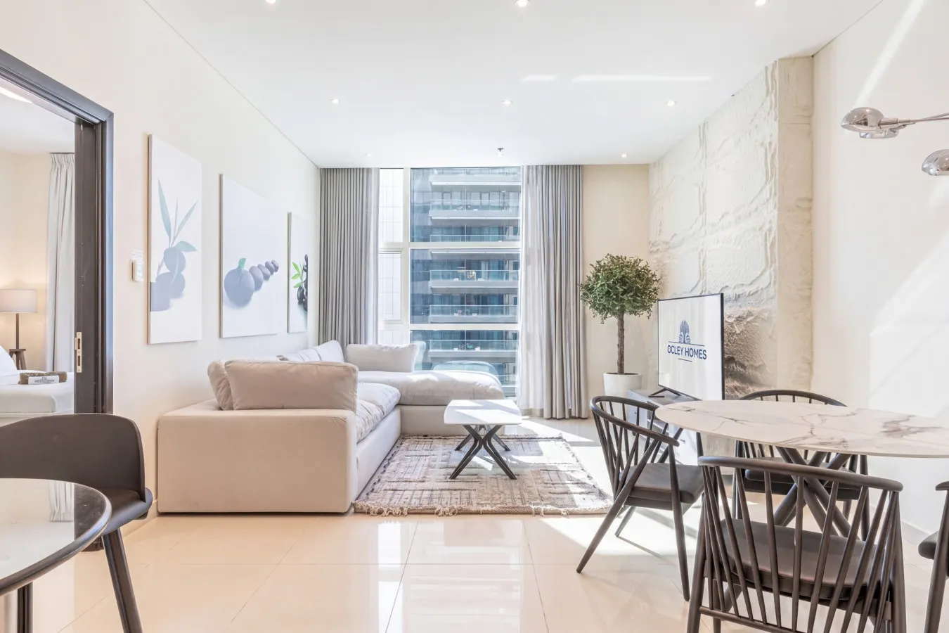 Beautiful 1BR in the Heart of Marina next to Metro 10
