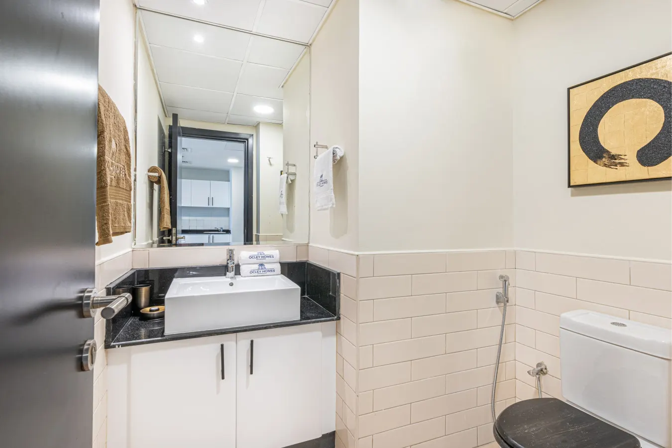 Beautiful 1BR in the Heart of Marina next to Metro 17