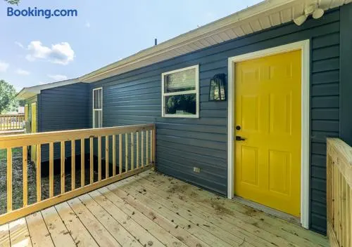 Cozy Gibsonville 2BR Unit near Elon & Burlington 20