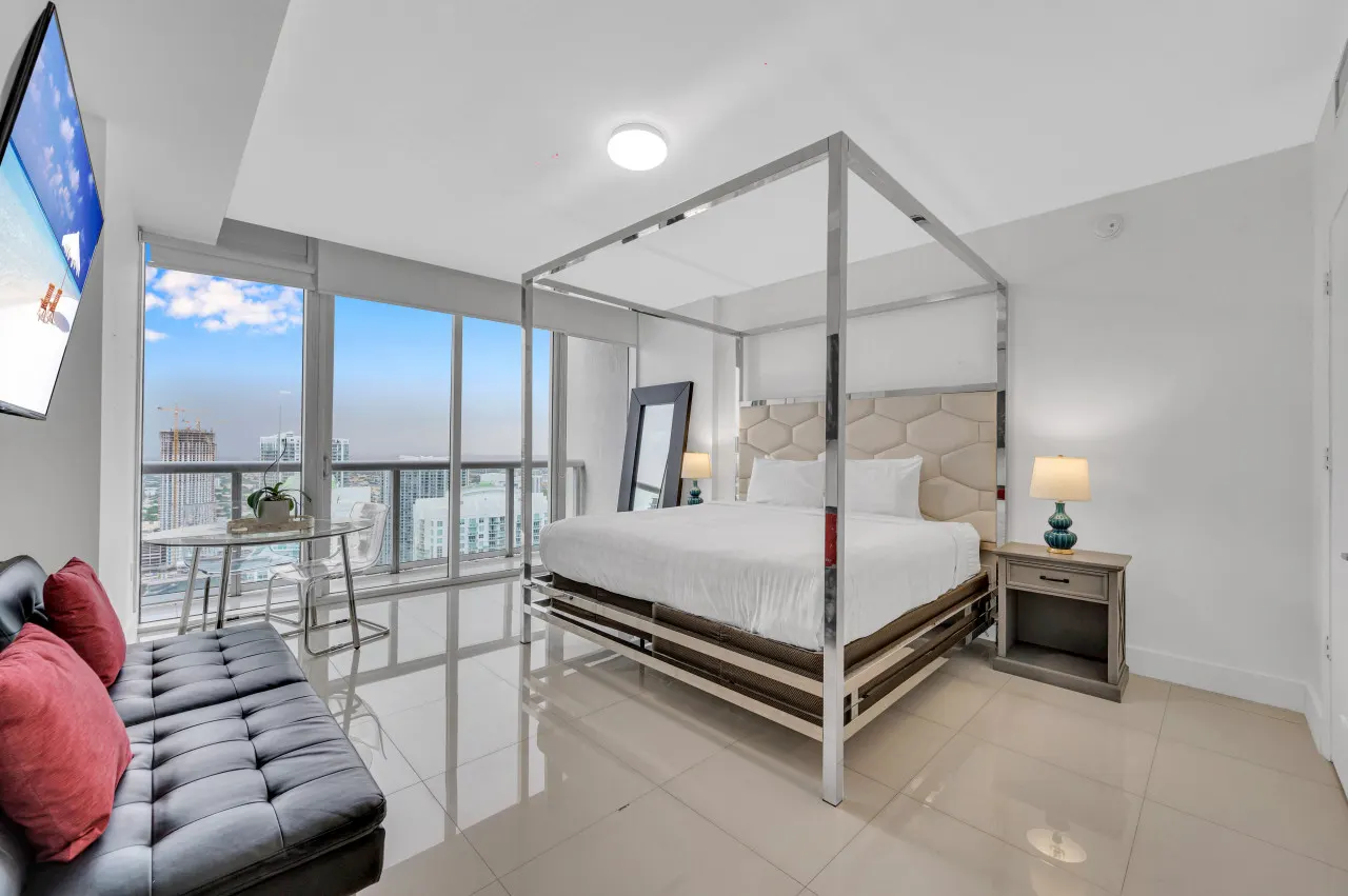 ★ ★ Highest floor Icon W Brickell / Location ★ ★ 2