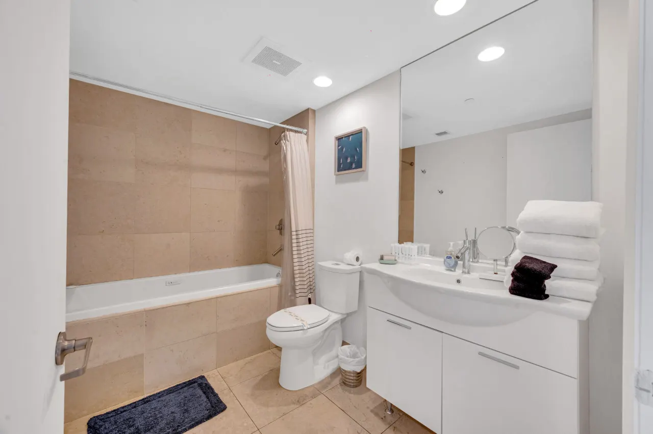 ★ ★ Highest floor Icon W Brickell / Location ★ ★ 12