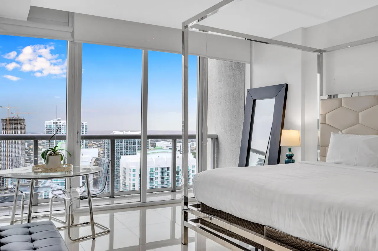 ★ ★ Highest floor Icon W Brickell / Location ★ ★ 14