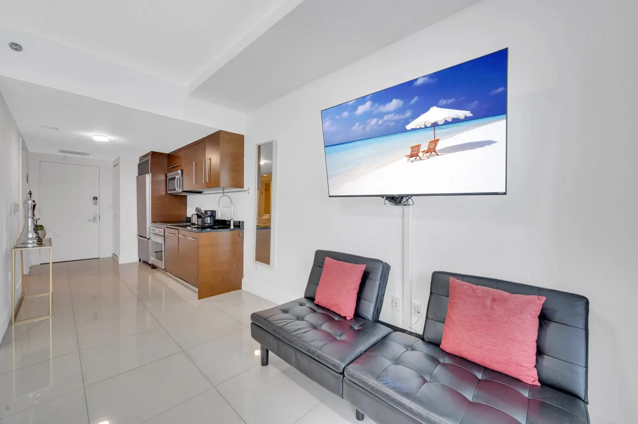 ★ ★ Highest floor Icon W Brickell / Location ★ ★ 7