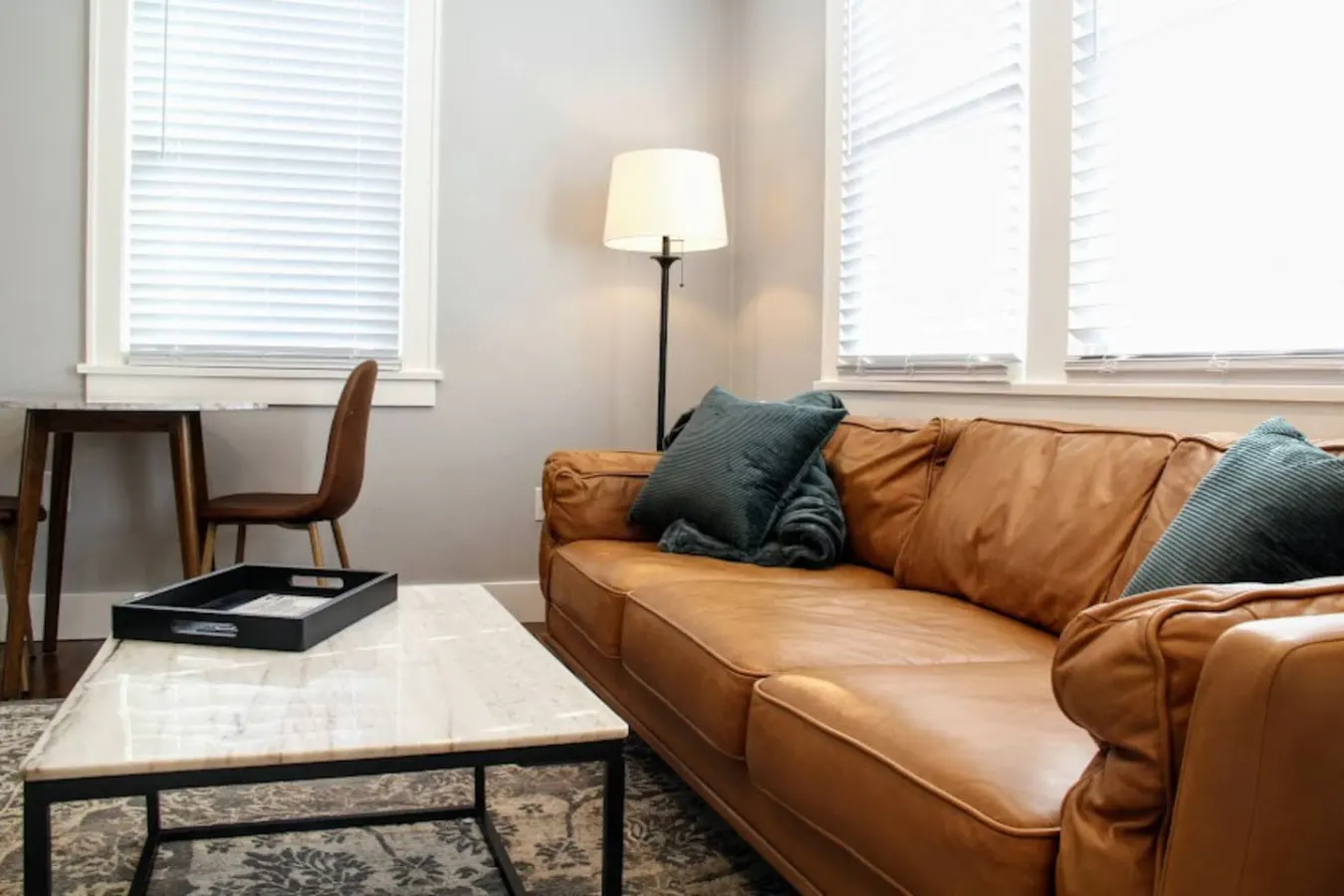 Cozy Haven In The City W/Deck <5 min to DT Knox 14