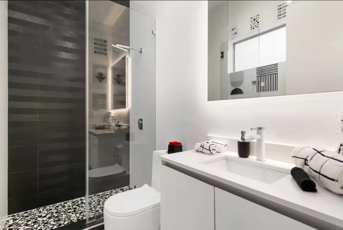 NEW Brickell Luxury Home—Rooftop Pool & CityViews! 12