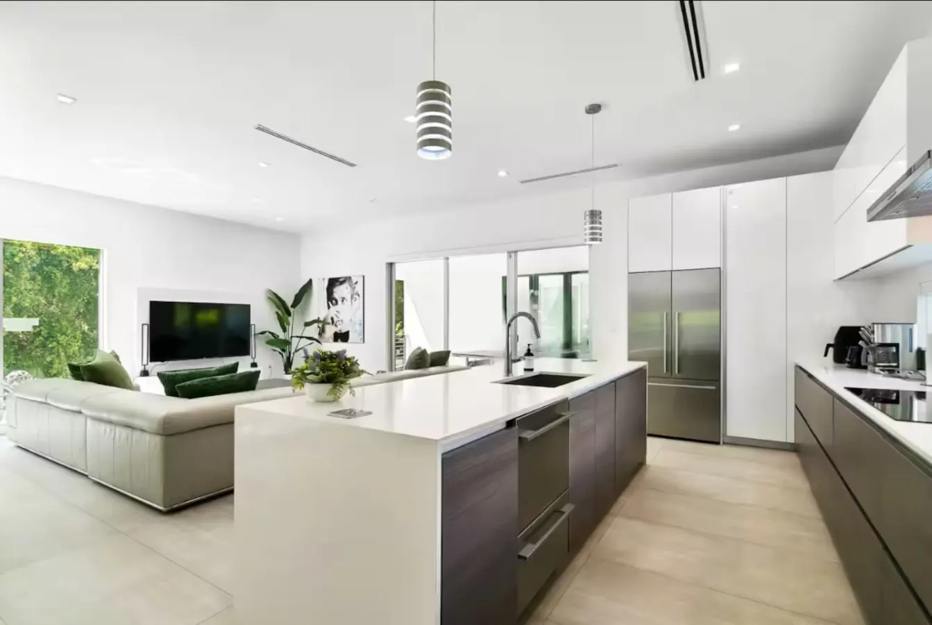 NEW Brickell Luxury Home—Rooftop Pool & CityViews! 6