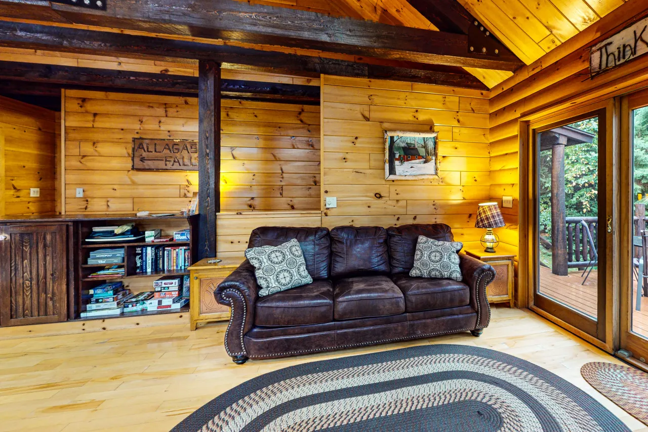 Loon Lodge 14